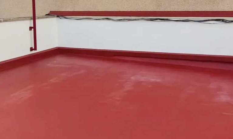 Pintado de cubierta con clorocaucho